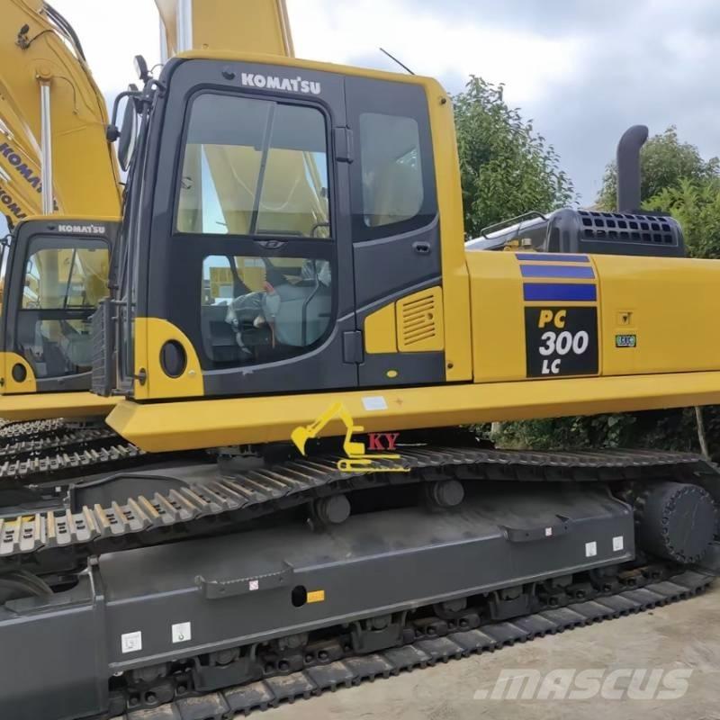 Komatsu PC 300-8 Crawler excavators