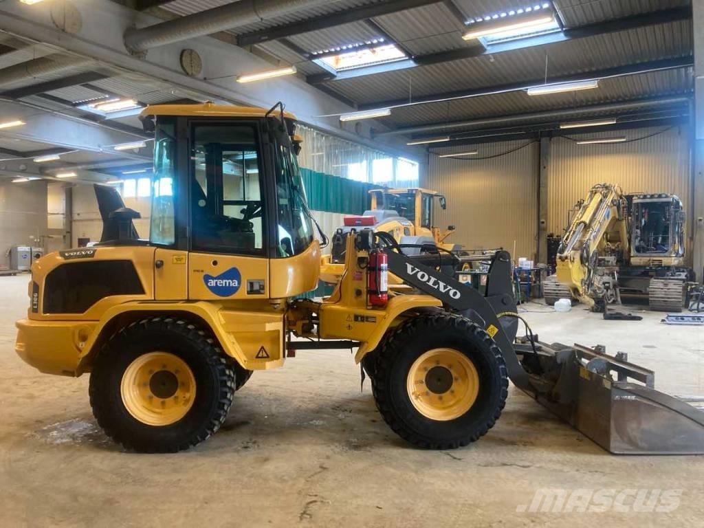 Volvo L30G/S Wheel loaders