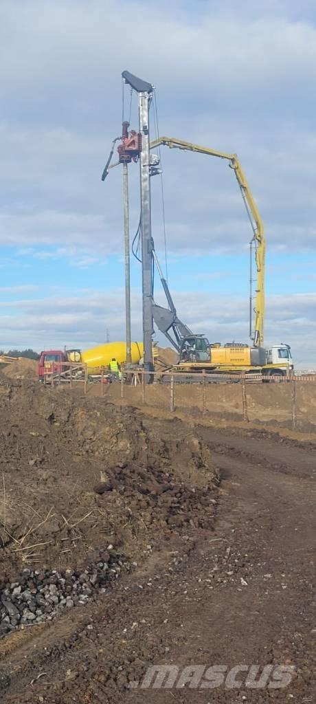  NCB FD200 Piling rigs