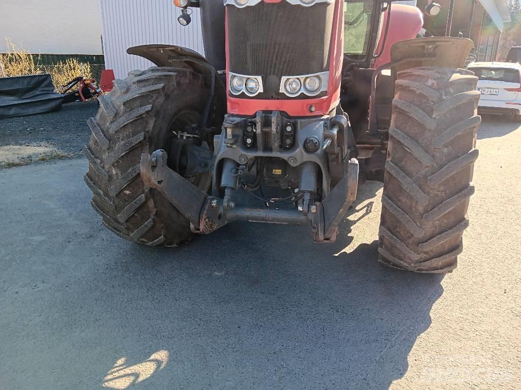 Massey Ferguson 7726 Tractors