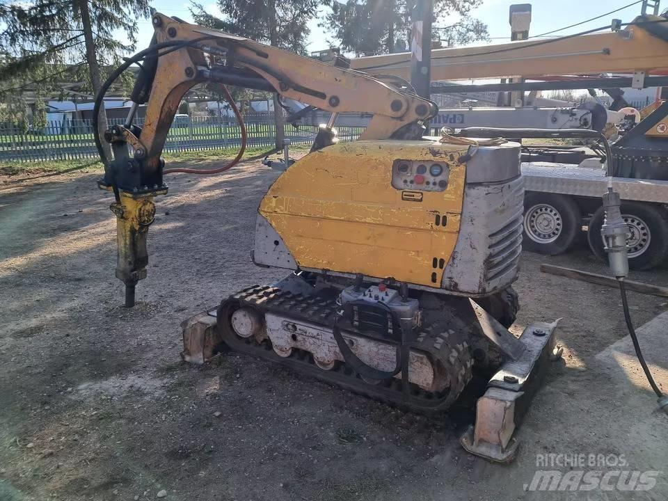 Brokk 180 Mini excavators < 7t