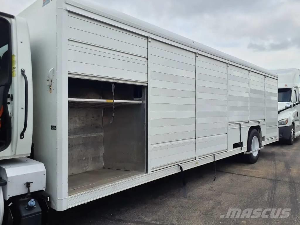 International 4300 Beverage delivery trucks