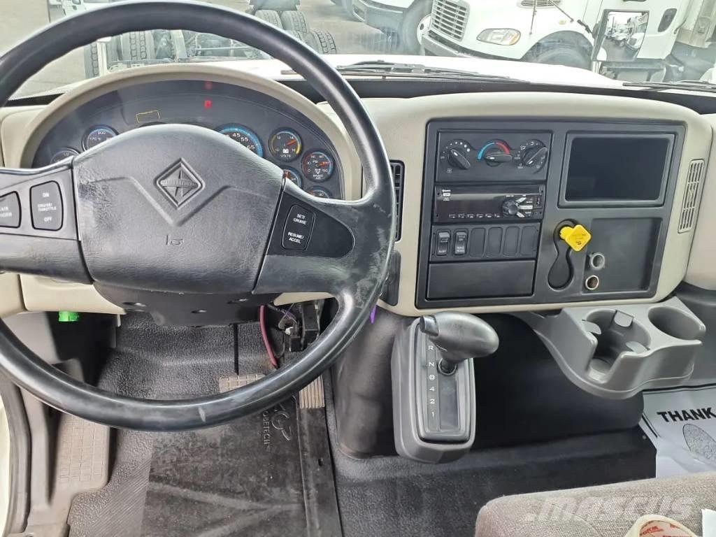 International 4300 Beverage delivery trucks