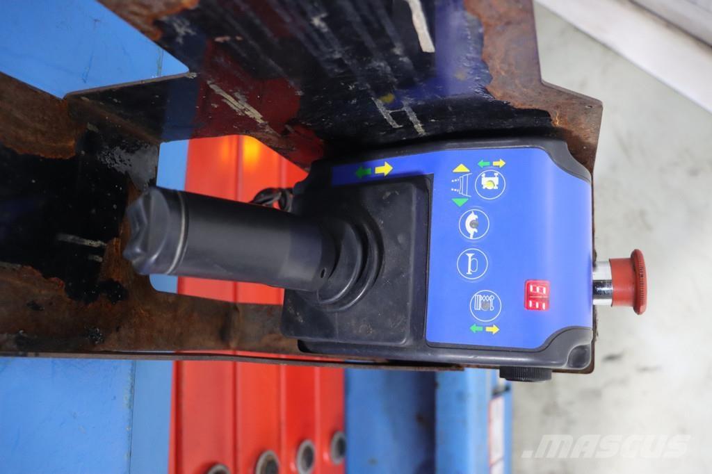 Mantall XE140W Scissor lifts