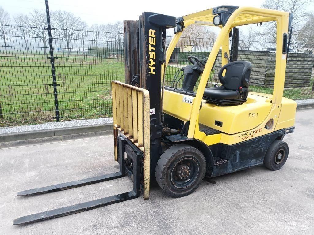 Hyster H2.5FT Diesel trucks