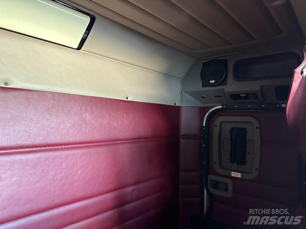 Peterbilt 379 Truck Tractor Units