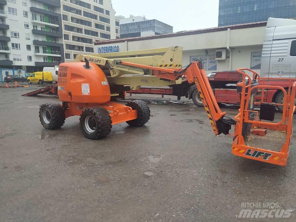 JLG 450 AJ Articulated boom lifts