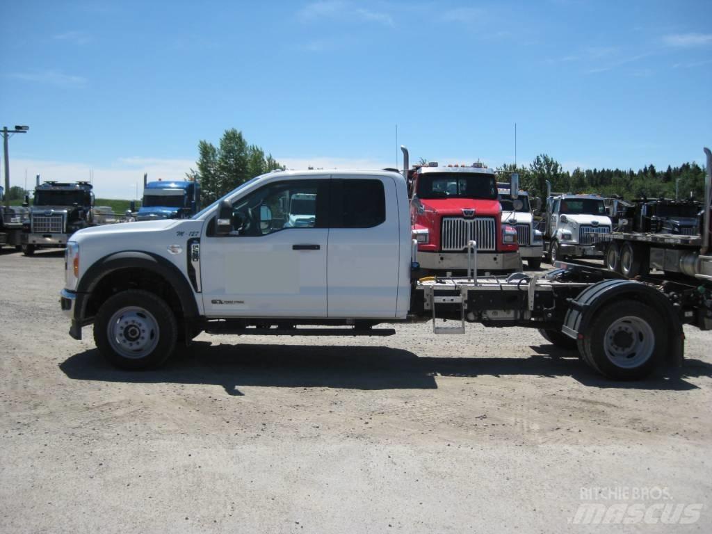 Ford F 550 Truck Tractor Units