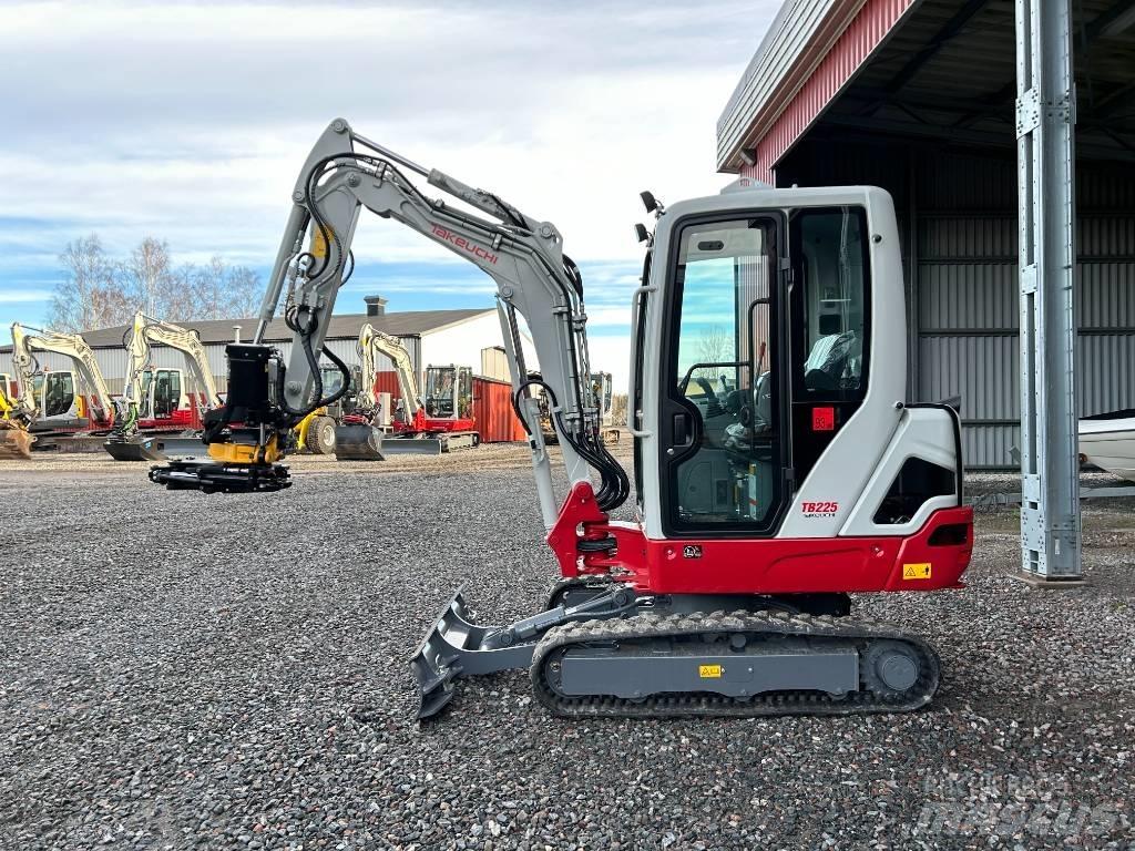 Takeuchi TB225 Mini excavators < 7t