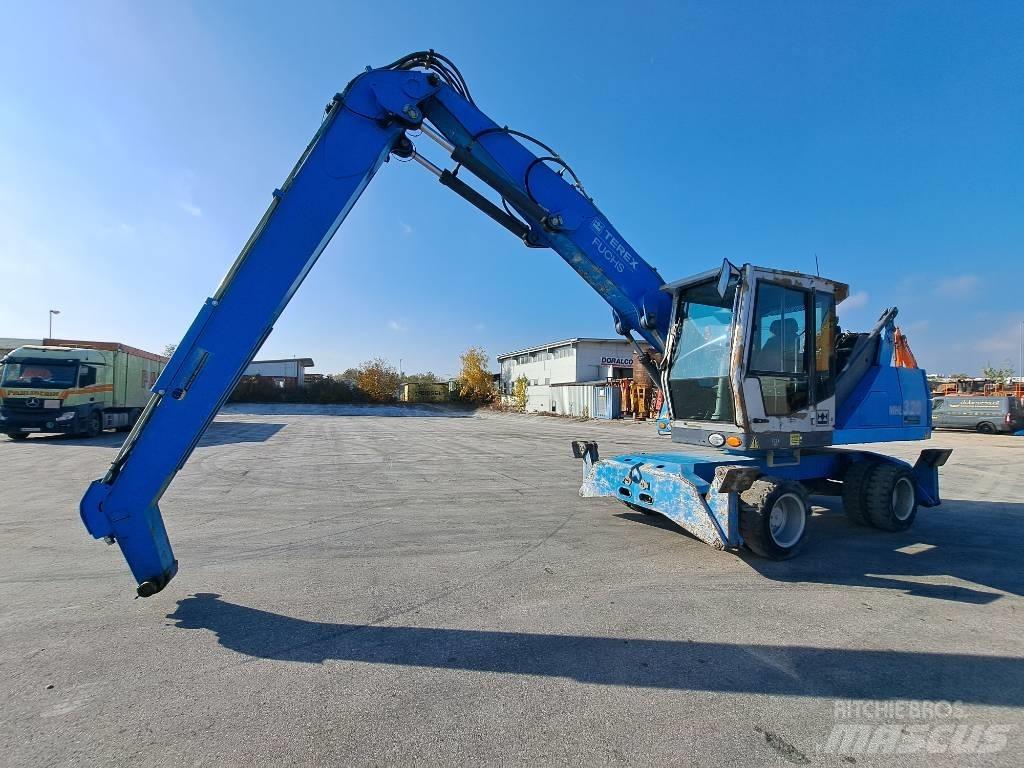 Fuchs MHL 320D Waste / industry handlers