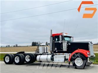 Kenworth W 900 Truck Tractor Units