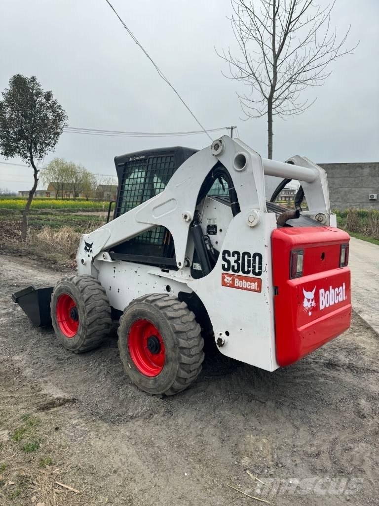 Bobcat S 300 Skid steer loaders
