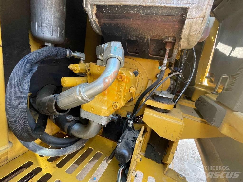 CAT 305.5 E 2 Mini excavators < 7t