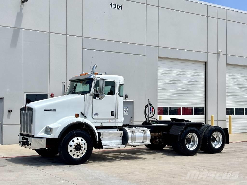 Kenworth T 800 Truck Tractor Units