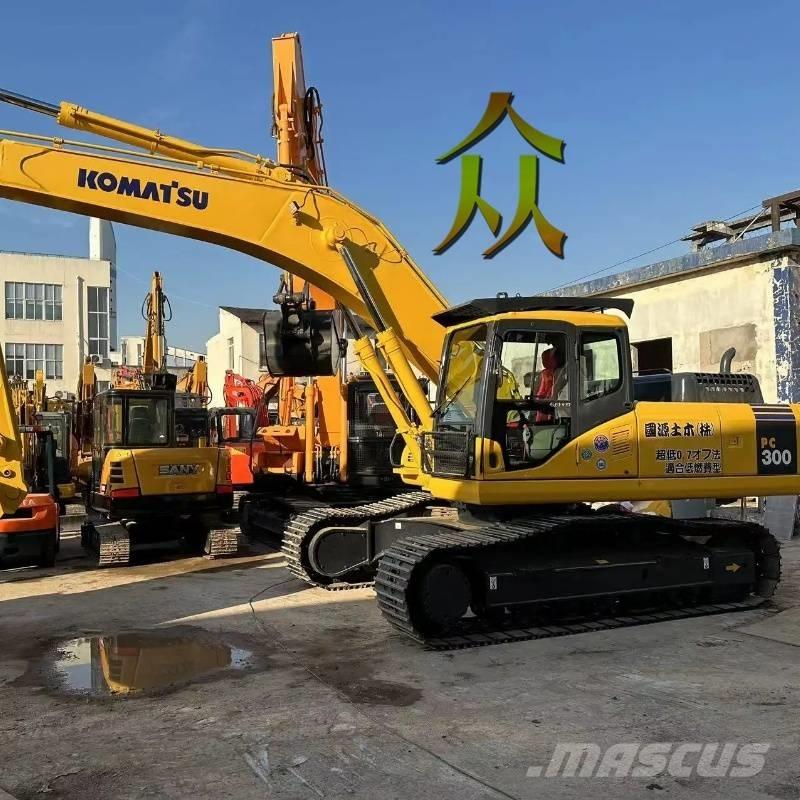 Komatsu PC 300 Crawler excavators