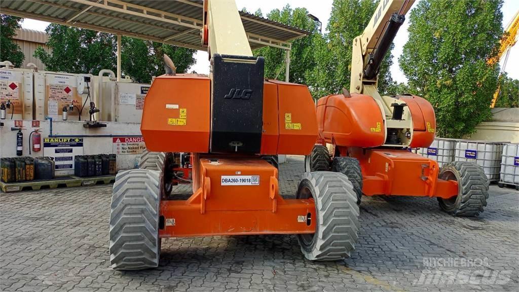 JLG 800AJ Articulated boom lifts