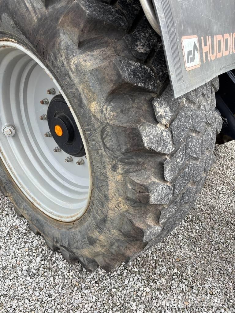 Huddig 1260D TLB's