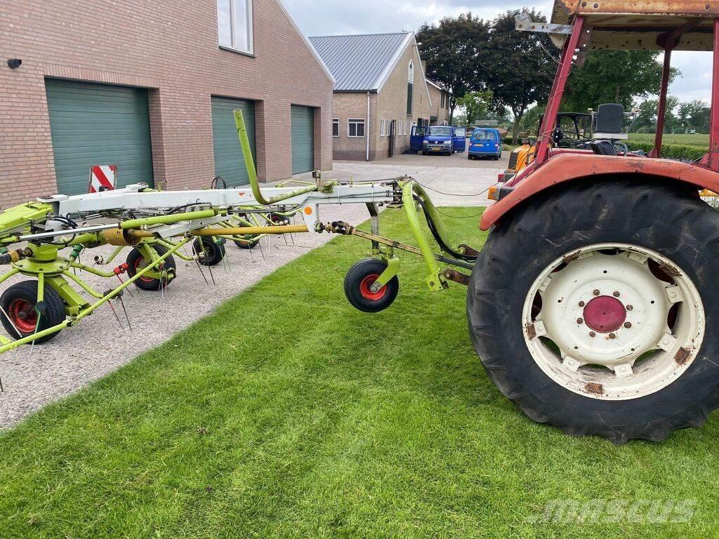 CLAAS volto 1050t Rakes and tedders