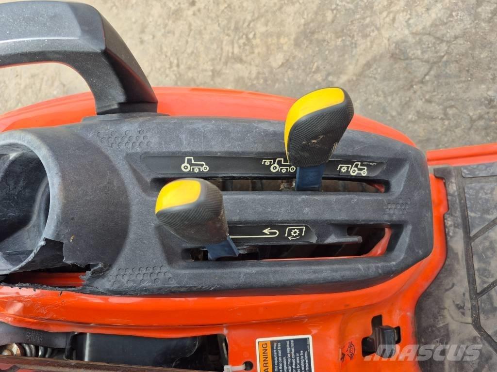 Kubota BX 23 Tractors