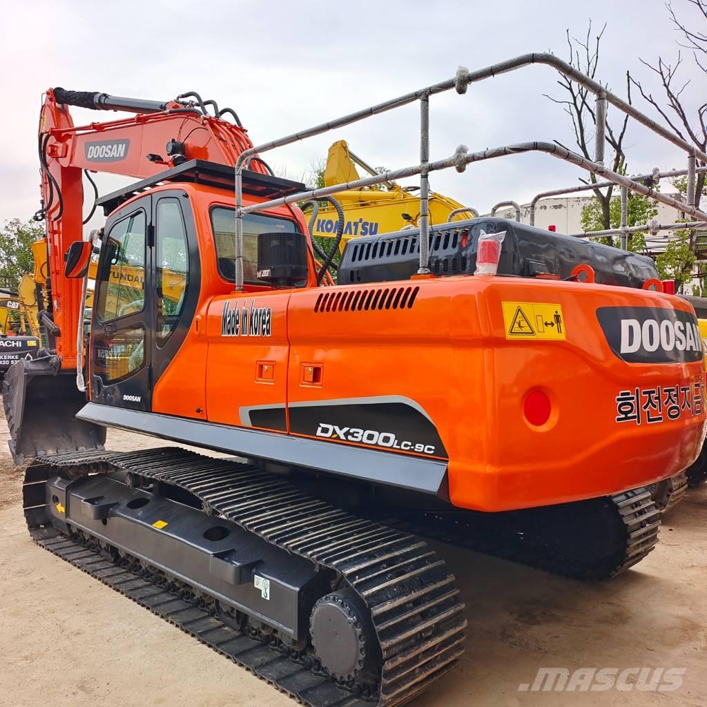 Doosan DX300LC-9C Crawler excavators