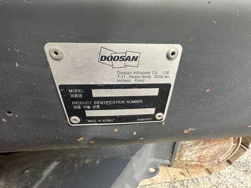 Doosan DX 300 LC-5 Crawler excavators