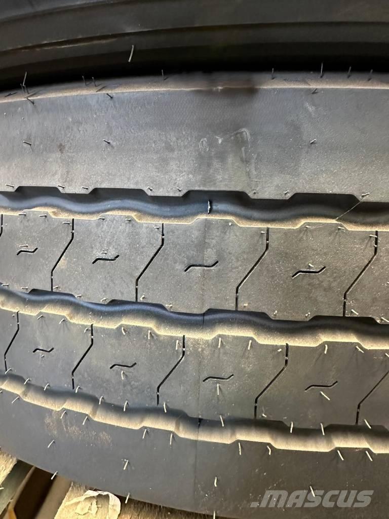 Goodyear 245/70R17 Tyres, wheels and rims