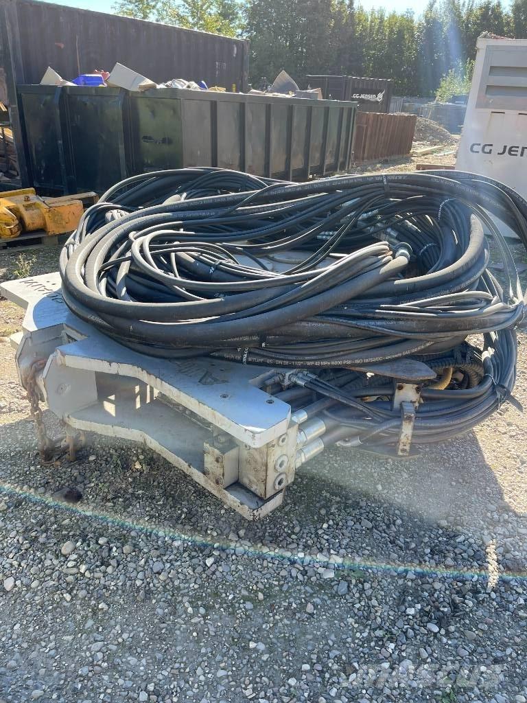  All Pack 20 AM Vibratory pile drivers