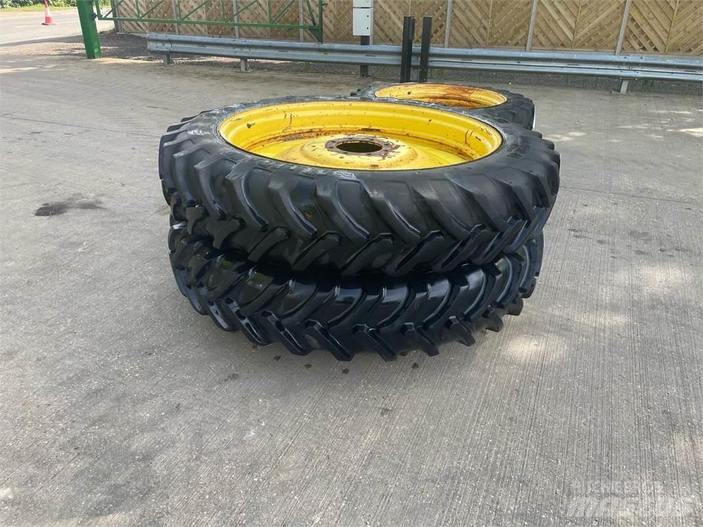  340/85R48 Tyres, wheels and rims