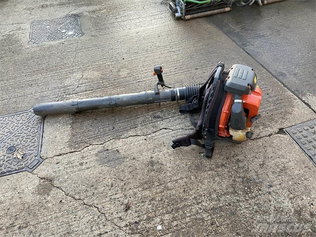 Husqvarna 570BTS Other farming machines