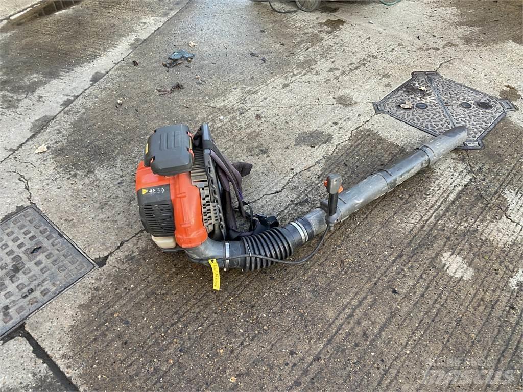 Husqvarna 570BTS Other farming machines