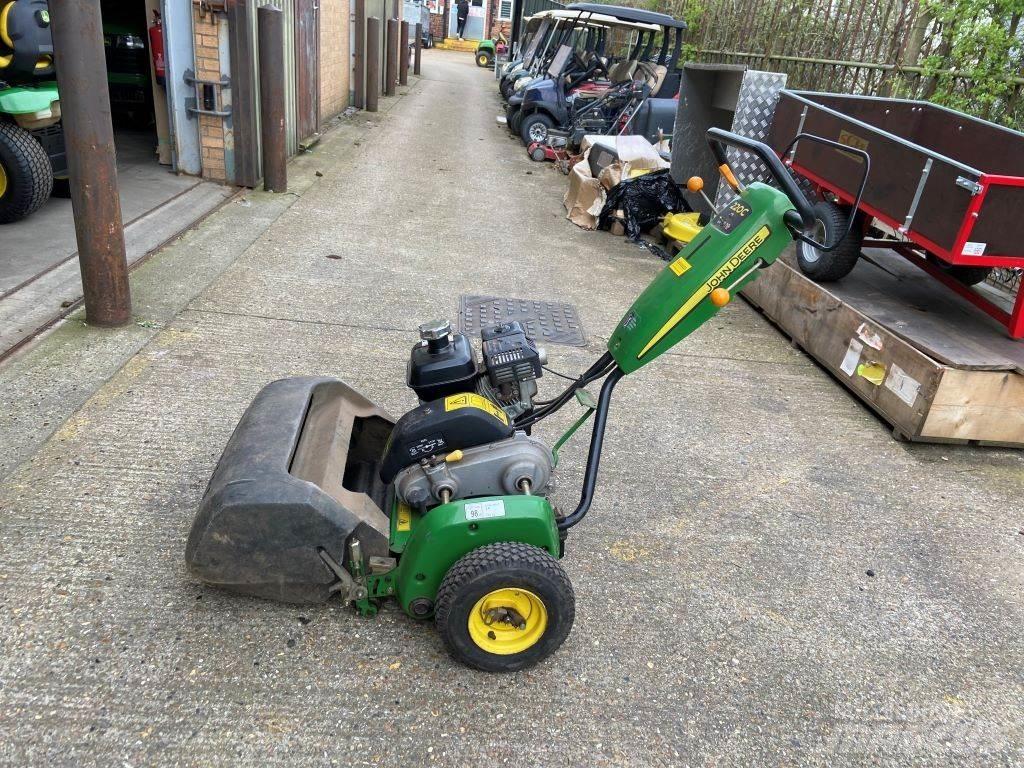 John Deere 220C Other farming machines