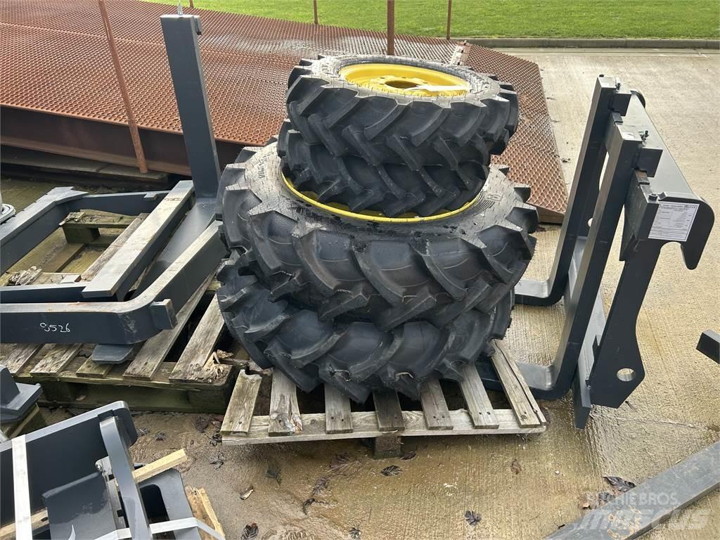 John Deere TYRES Other farming machines