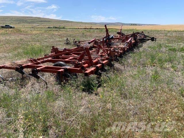 Case IH 4300 Field drags