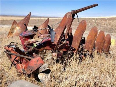  Watts 5 Bottom Conventional ploughs