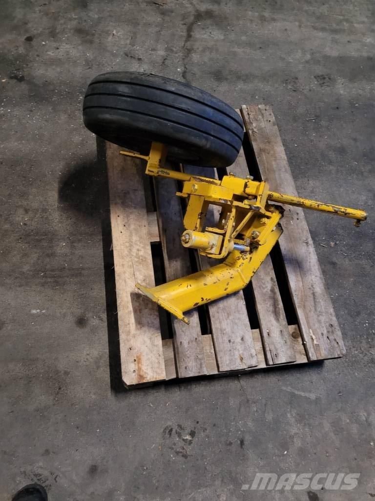 Rumptstad Ploeg wiel Reversible ploughs