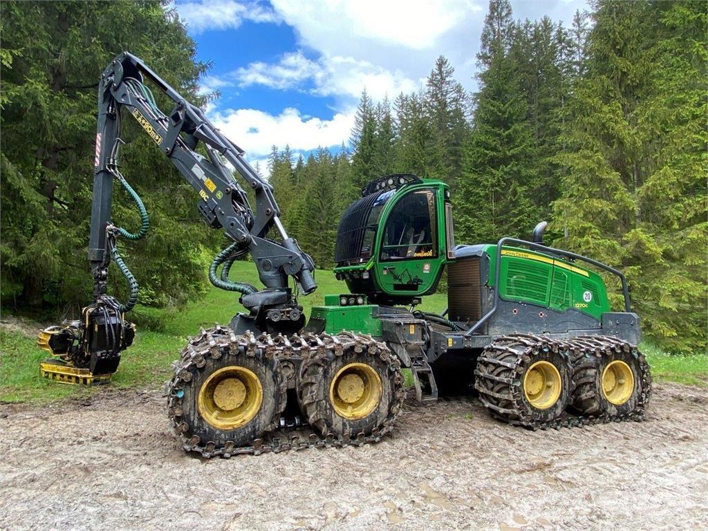 John Deere 1270 G Harvesters