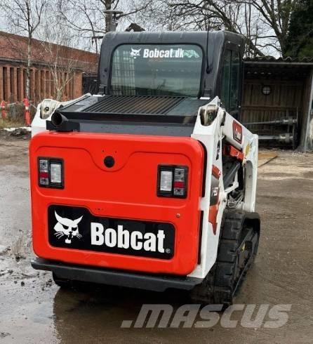 Bobcat T450 Skid steer loaders