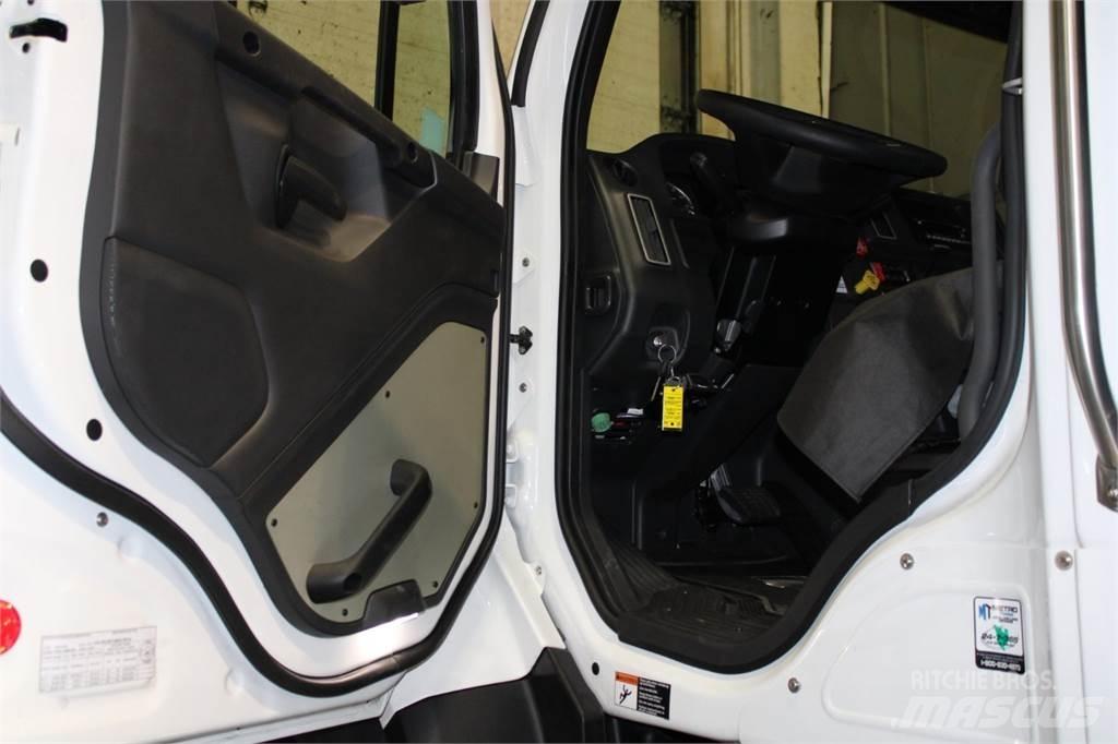 BIK HL 58T Crane trucks