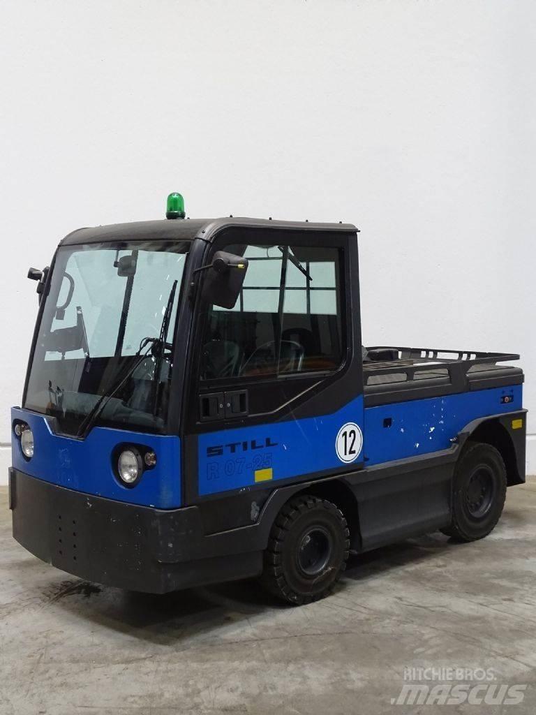Linde P250 Towing truck