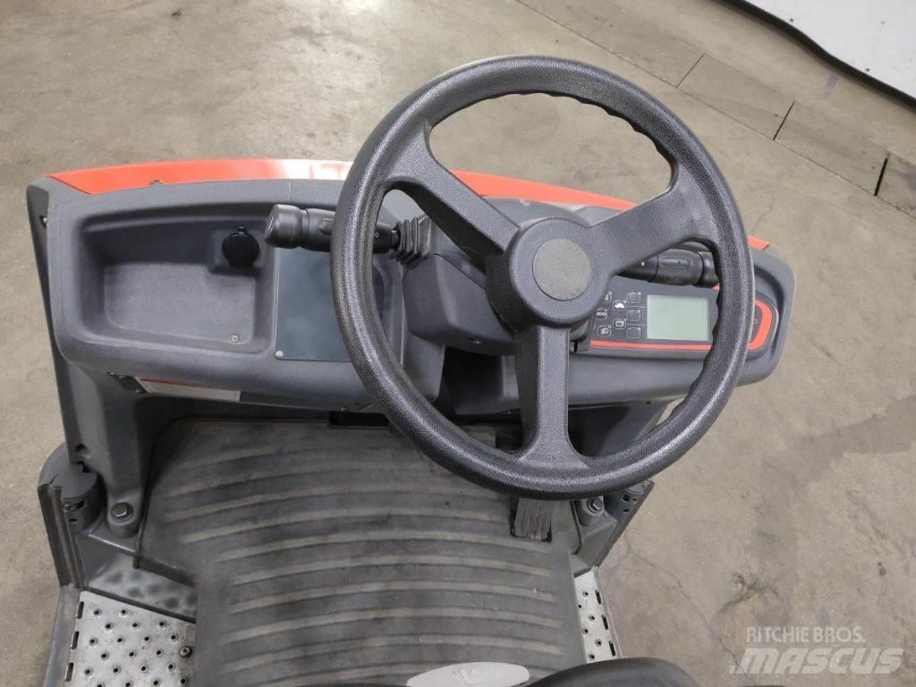 Linde P60 Towing truck