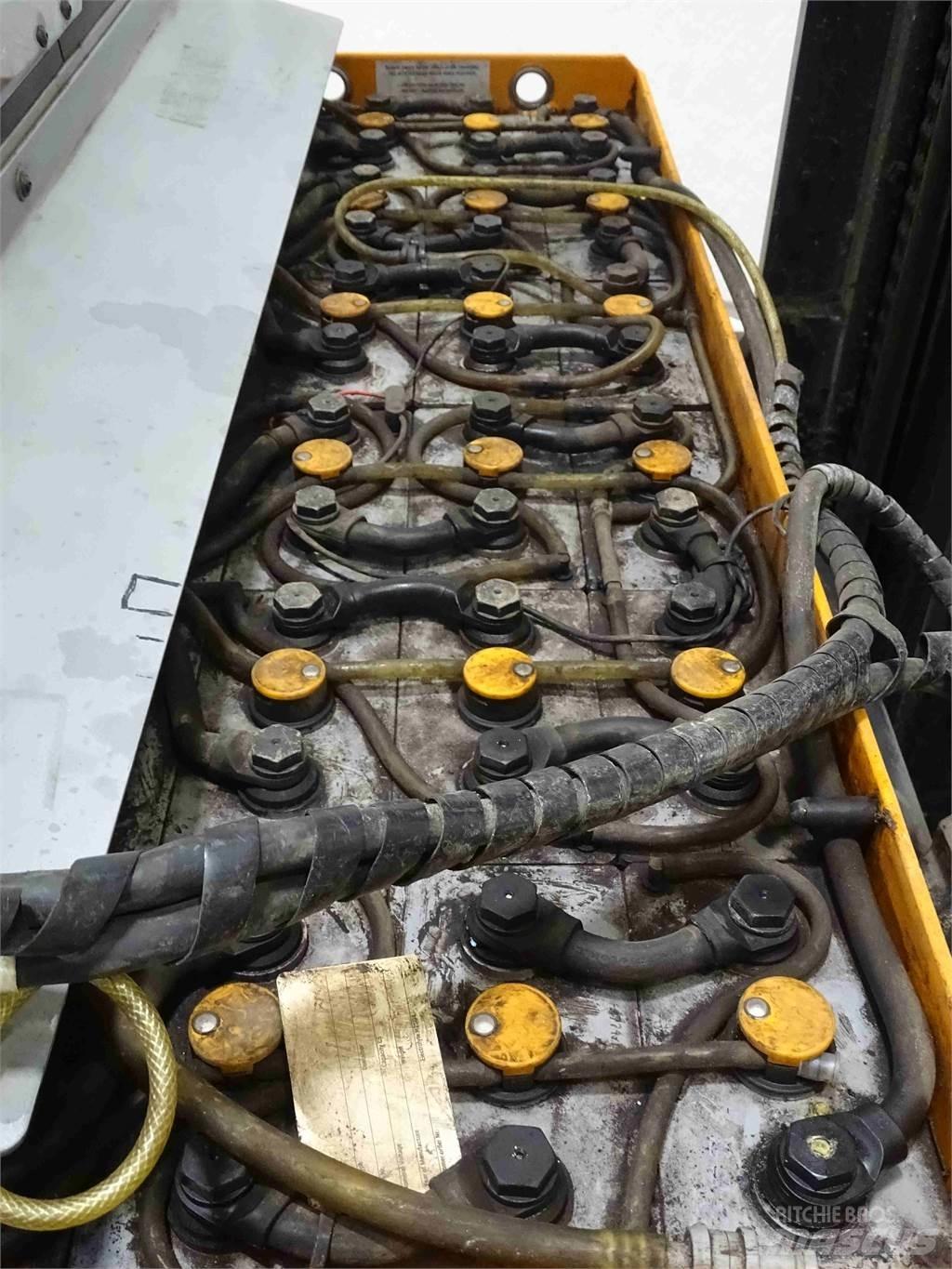 Still FM-X14 Reach truck