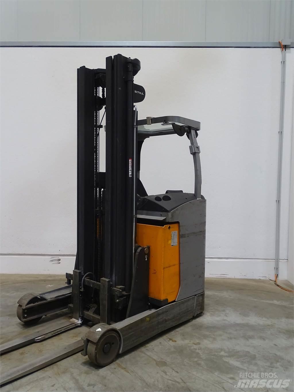 Still FM-X14 Reach truck