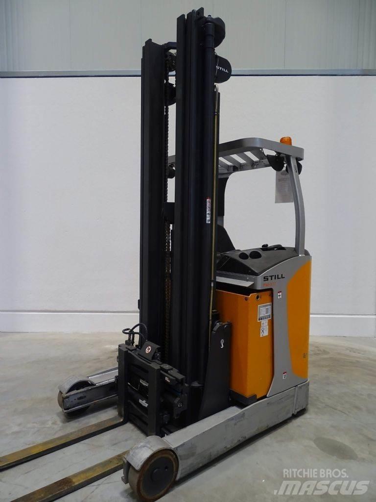 Still FM-X17 Reach truck