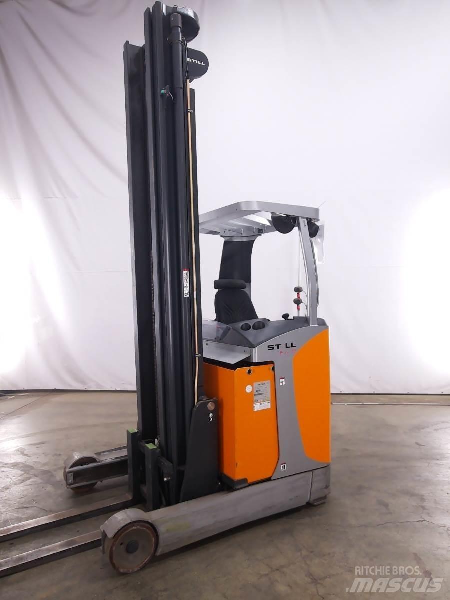 Still FM-X17 Reach truck