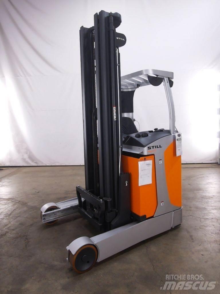 Still FM-X17 Reach truck
