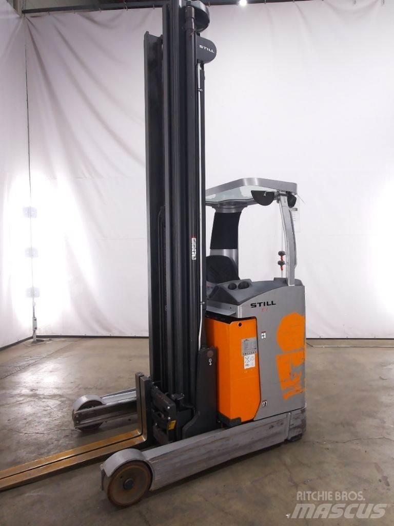 Still FM-X17 Reach truck