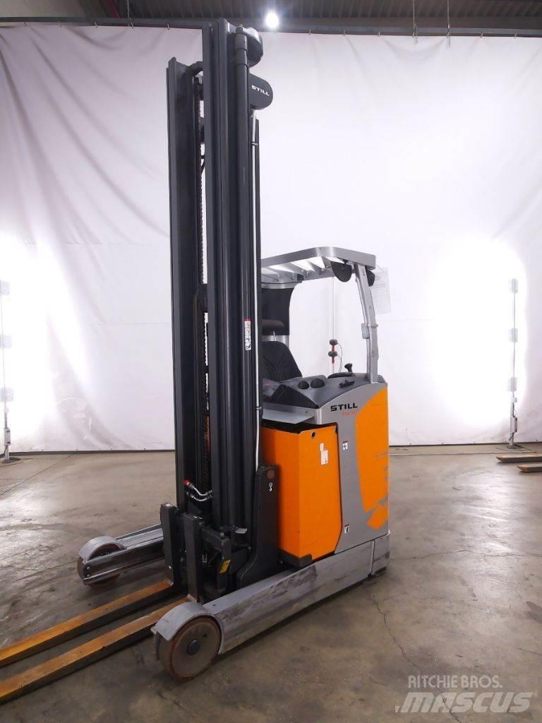 Still FM-X17 Reach truck