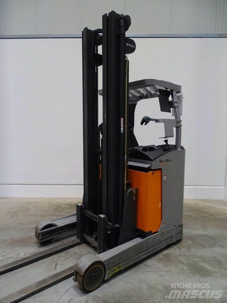 Still FM-X17 Reach truck