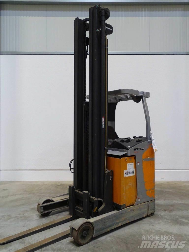 Still FM-X17 Reach truck