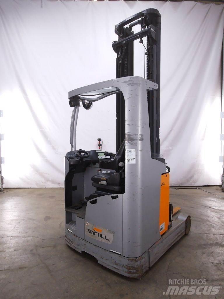 Still FM-X17 Reach truck